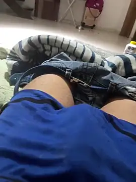 Erickhotddjots online show from June 11, 6:54 am