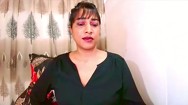 Snapshot of Indian_Erotic69 chatting on June 27, 5:57 am Indian Erotic69 online show from June 27, 5:57 am