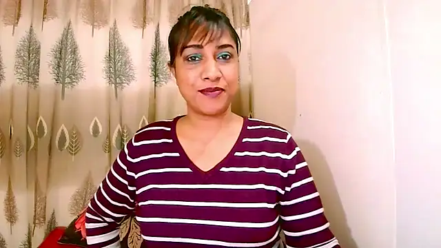 Snapshot of Indian_Erotic69 chatting on July 14, 5:23 am Indian Erotic69 online show from July 14, 5:23 am