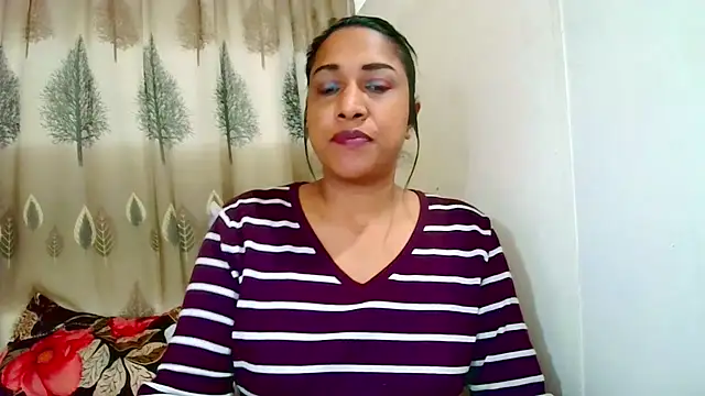 Snapshot of Indian_Erotic69 chatting on July 20, 5:04 am Indian Erotic69 online show from July 20, 5:04 am