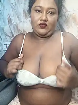 Snapshot of horny_diana chatting on September 24, 5:08 pm horny diana online show from September 24, 5:08 pm