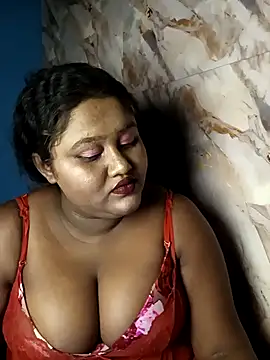 Snapshot of horny_diana chatting on February 8, 6:05 pm horny diana online show from February 8, 6:05 pm