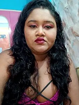 Snapshot of horny_diana chatting on February 25, 5:24 pm horny diana online show from February 25, 5:24 pm