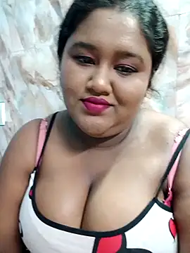 Snapshot of horny_diana chatting on February 21, 6:10 pm horny diana online show from February 21, 6:10 pm