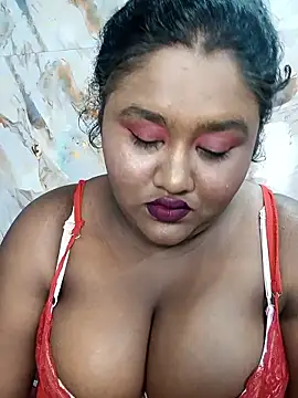 Snapshot of horny_diana chatting on January 18, 6:11 pm horny diana online show from January 18, 6:11 pm