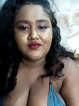 Snapshot of horny_diana chatting on December 20, 6:55 pm horny diana online show from December 20, 6:55 pm