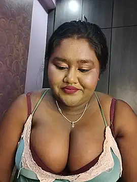 Snapshot of horny_diana chatting on July 11, 5:13 pm horny diana online show from July 11, 5:13 pm