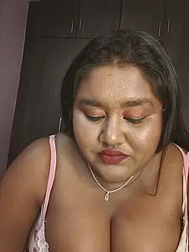 Snapshot of horny_diana chatting on July 8, 5:46 pm horny diana online show from July 8, 5:46 pm