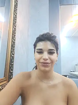 Bella Posh online show from October 26, 5:41 am