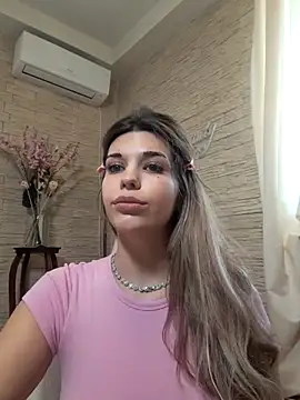 Bella Posh online show from February 25, 8:03 am