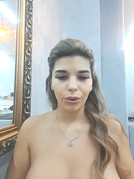 Bella Posh online show from November 25, 6:03 am