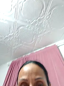 Snapshot of Ramona870 chatting on September 18, 8:34 pm Ramona870 online show from September 18, 8:34 pm