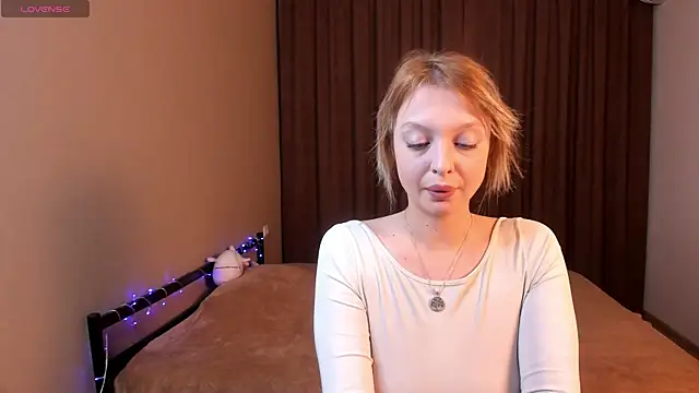 Snapshot of Mystic_Doll chatting on March 6, 6:16 pm Mystic Doll online show from March 6, 6:16 pm