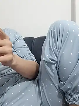 BUSE8821 online show from December 17, 2:11 pm