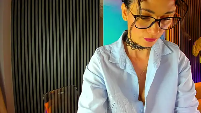 Kaya Sins online show from April 15, 4:07 am