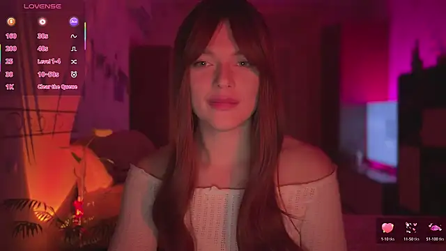 CherryRed Girl online show from April 16, 9:39 pm