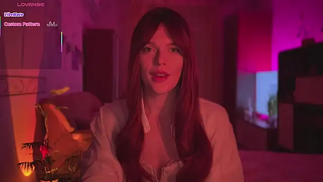 CherryRed Girl online show from March 31, 8:22 pm