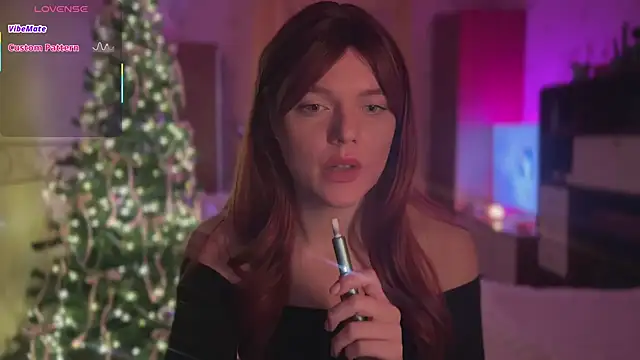 CherryRed Girl online show from January 13, 11:52 pm