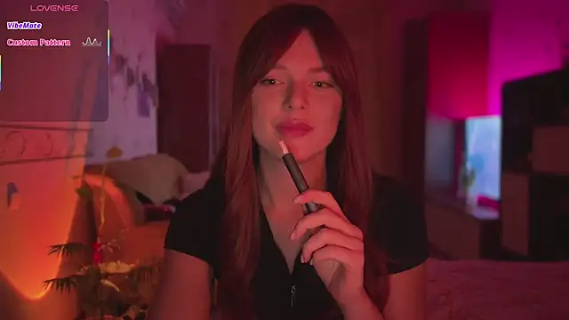 CherryRed Girl online show from March 24, 11:05 pm