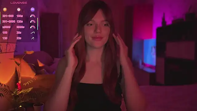 CherryRed Girl online show from April 13, 7:51 pm