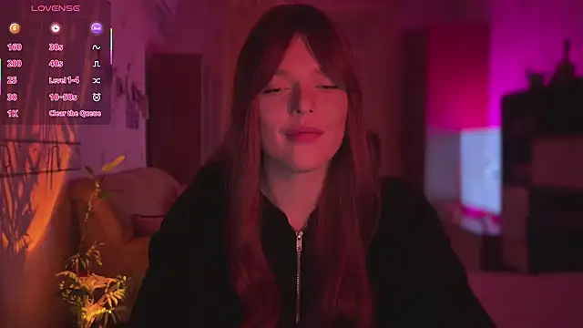 CherryRed Girl online show from February 6, 9:11 pm