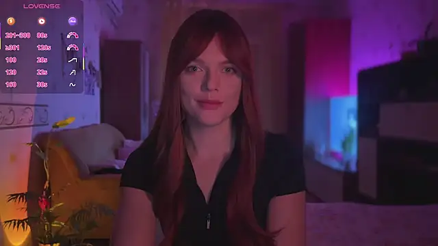 CherryRed Girl online show from March 28, 11:17 pm