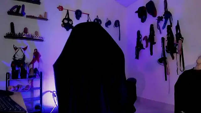 veresskaardila77 online show from February 12, 1:00 pm