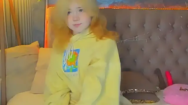 EmilyAngells online show from February 9, 7:06 am