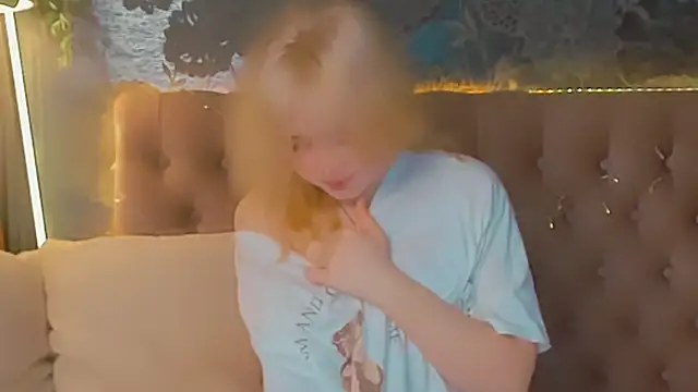 EmilyAngells online show from March 3, 7:04 am