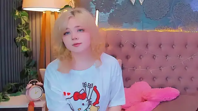 EmilyAngells online show from March 30, 5:20 am