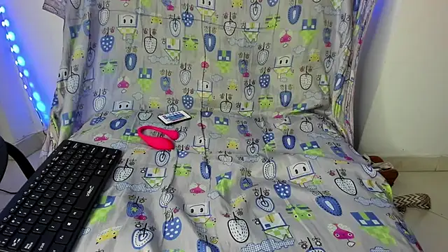 sindy castro online show from October 6, 7:25 pm