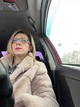 Lusi Luxary online show from March 11, 7:35 am