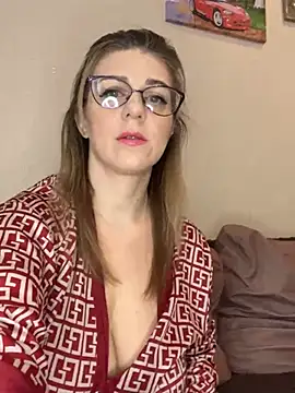 Lusi Luxary online show from March 3, 5:37 am