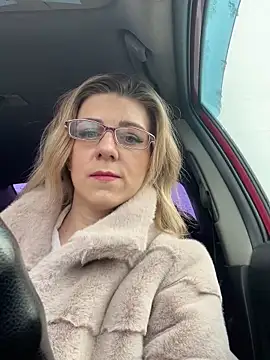 Lusi Luxary online show from March 8, 10:11 am