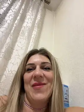 Lusi Luxary online show from October 15, 2:14 pm