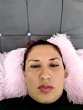 Megan-01- online show from March 21, 6:51 pm