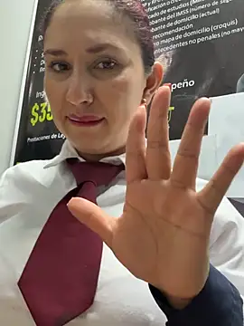 Megan-01- online show from February 28, 12:27 pm