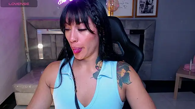 Isabella Collen v online show from November 12, 1:04 pm