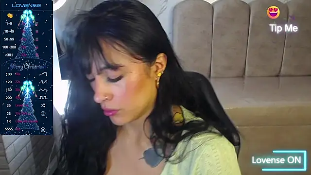 Isabella Collen v online show from December 16, 1:15 pm