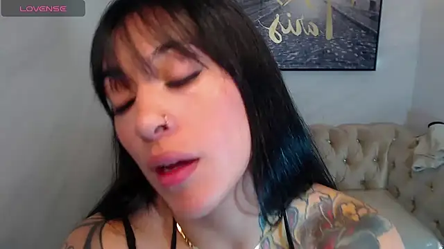 Isabella Collen v online show from May 29, 1:17 pm