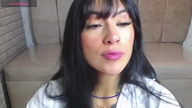 Isabella Collen v online show from November 23, 1:10 pm