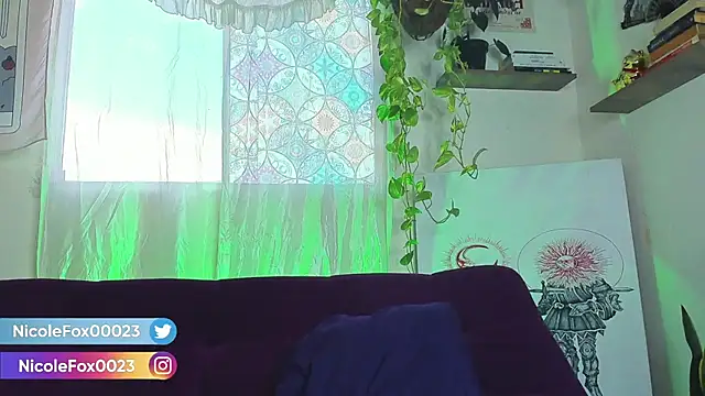 NicoleFox23  online show from November 22, 10:30 pm