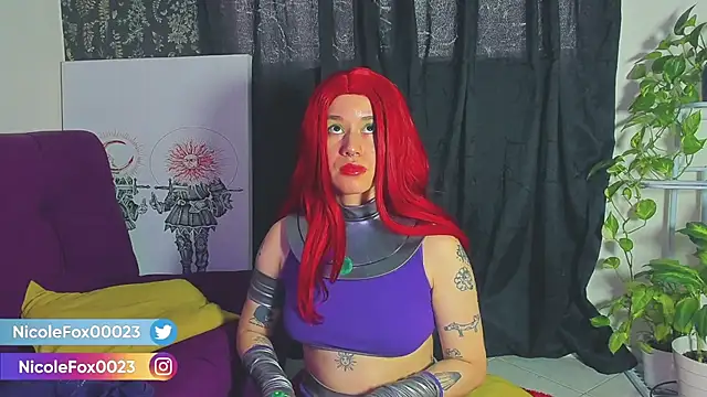 Snapshot of NicoleFox23_ chatting on March 12, 6:53 pm NicoleFox23 online show from March 12, 6:53 pm