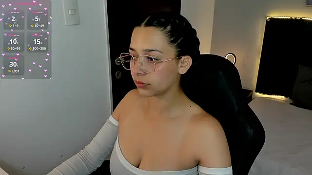 angeline davies online show from October 30, 3:49 am