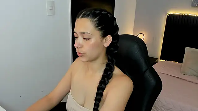 angeline davies online show from October 29, 3:49 am