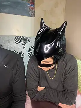 coppia25 online show from March 6, 8:05 pm