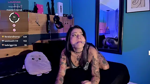 ChloeAllennn online show from March 7, 10:43 am