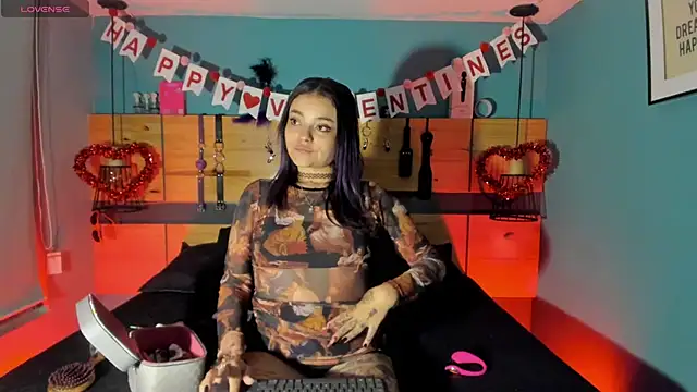 ChloeAllennn online show from February 13, 11:21 am