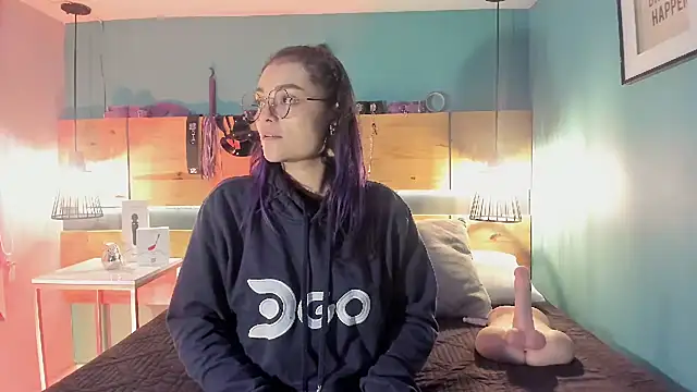 ChloeAllennn online show from November 4, 11:47 am