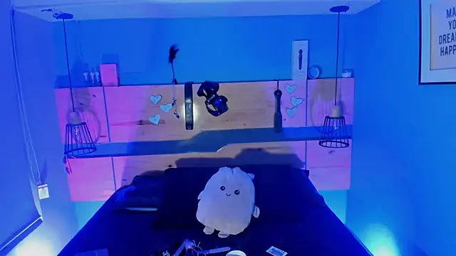 ChloeAllennn online show from February 18, 11:17 am